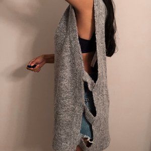 Sweater Vest with side slits
